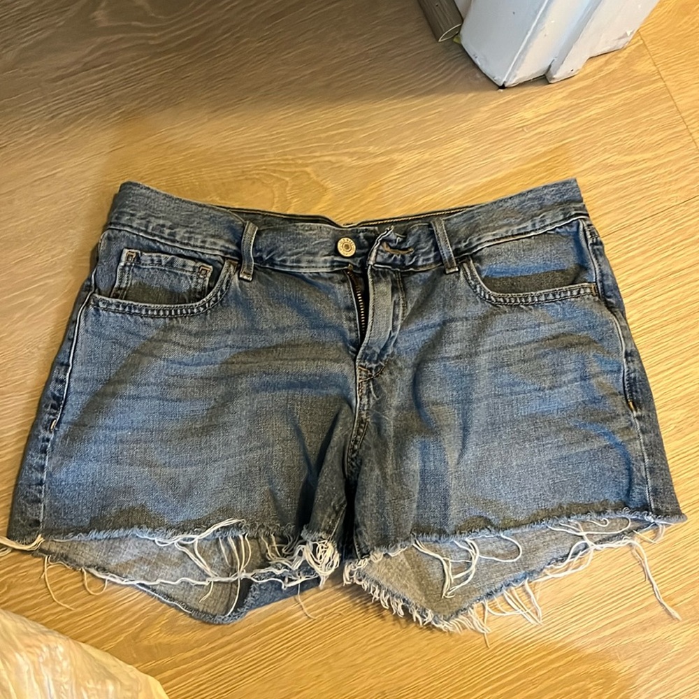 Women’s old navy jean shorts Size 4